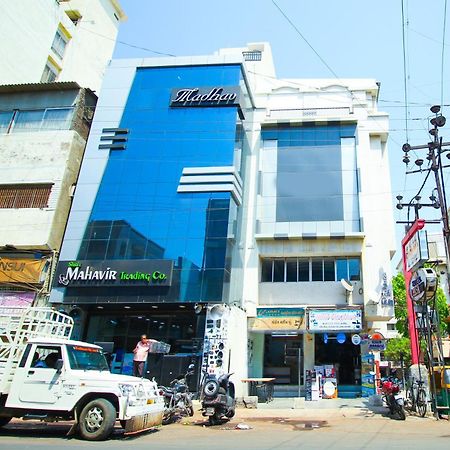 Hotel Upasana Rajkot Buitenkant foto