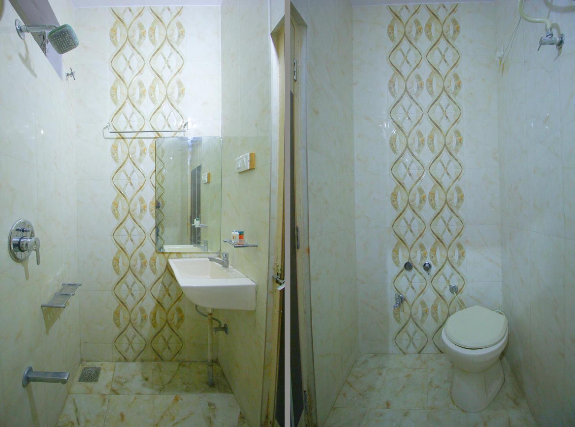 Hotel Upasana Rajkot Buitenkant foto