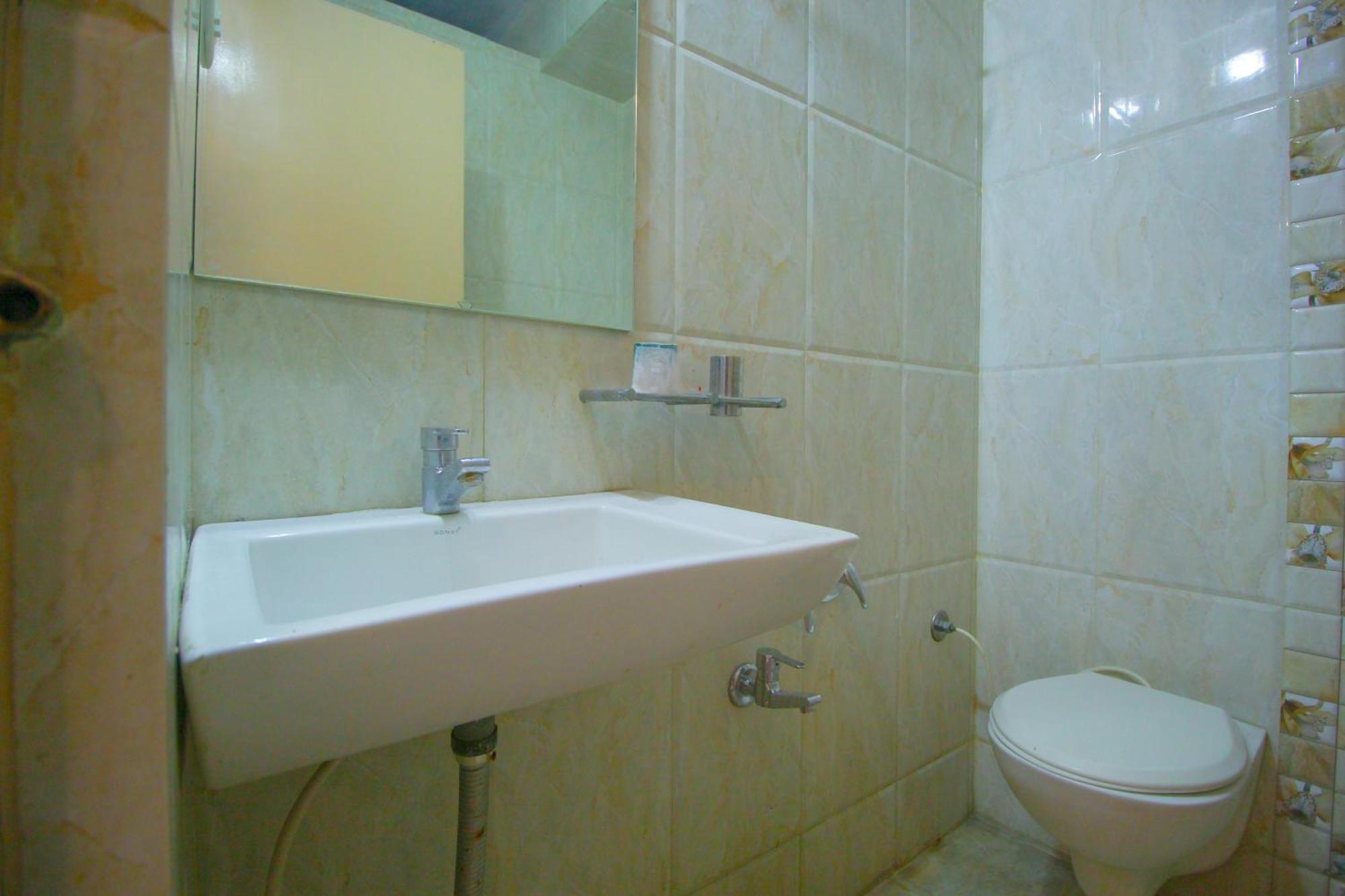Hotel Upasana Rajkot Buitenkant foto